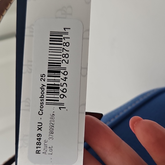 Dooney & Bourke NWT  Crossbody Bag - Picture 7 of 7